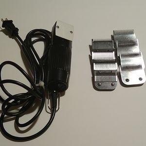 Oster clippers & set of blades